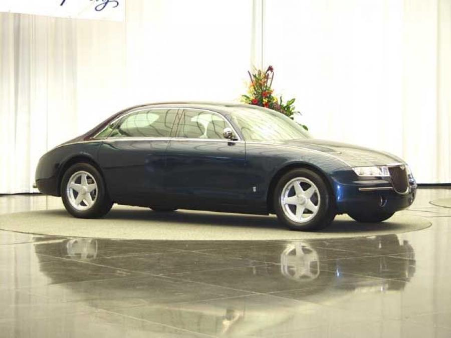  Aston Martin Lagonda Vignale Concept 1993 года  (фото 7 из 11)